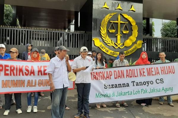 Kejagung Didesak Tangkap Mukmin Ali Panin Bank dan Adili Suzanna Tanojo CS