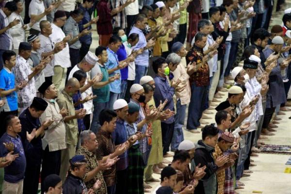 Tetap Gelar Salat Jumat, Masjid di Jakarta Jadi Sorotan Media Asing