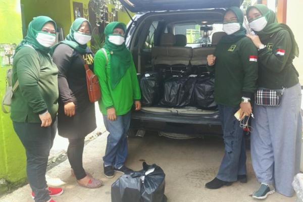 Cegah Covid-19, WPP Kabupaten Bogor Bagikan 600 Nasi Kotak ke Masyarakat Kurang Mampu