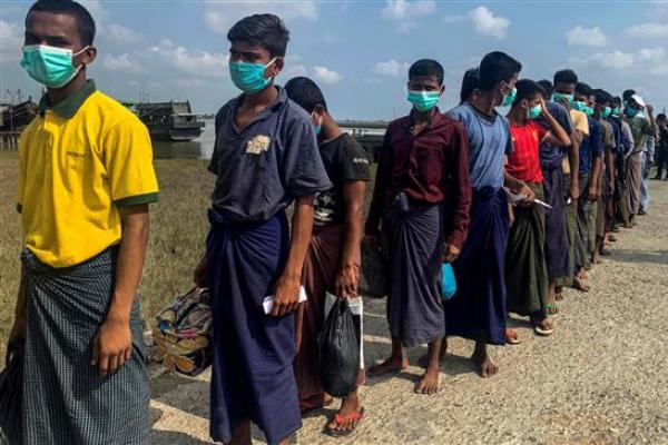 Takut Corona, Myanmar Bebaskan 600 Tahanan Rohingya