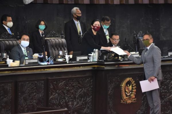 Paripurna DPR Resmi Tunjuk Doni Primanto jadi Deputi Gubernur BI