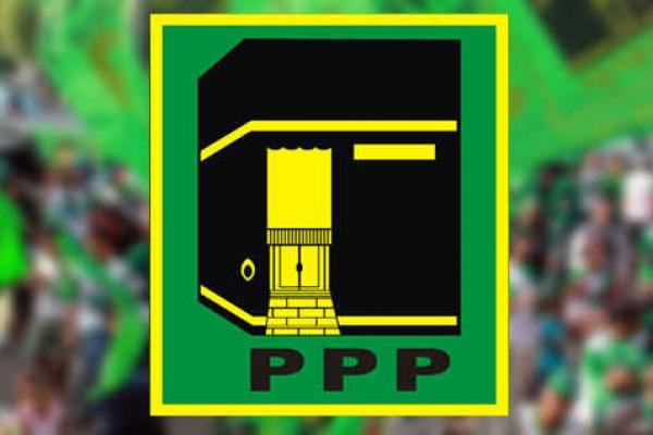 PT TUN memutuskan Partai Persatuan Pembangunan (PPP) yang sah di bawah kepemimpinan Romahurmuziy dan Sekjen Arsul Sani.