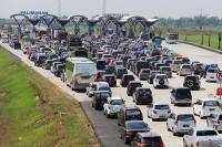 YLKI: Tol Trans Jawa Gagal Pemecah Kemacetan Arus Mudik