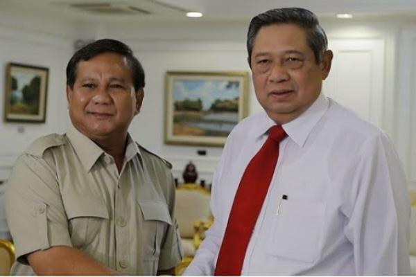 Ketua Umum Partai Demokrat Susilo Bambang Yudhoyono (SBY) akan menggelar pertemuan dengan Ketum Partai Gerindra Prabowo Subianto, di Kawasan Mega Kuningan, Jakarta, Selasa (24/7) malam ini.