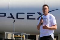 Elon Musk Bocorkan Rencana Luncurkan Roket Monster