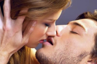 9 Fakta Mengejutkan Tentang Ciuman