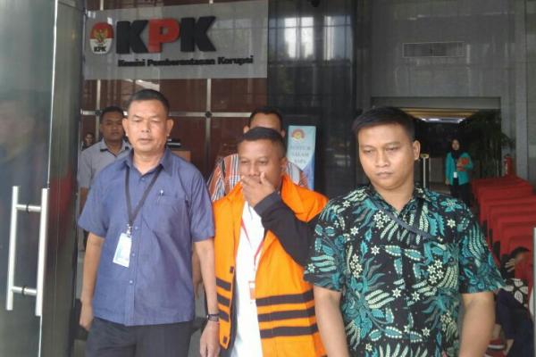 Komisi Pemberantasan Korupsi (KPK) telah merampungkan berkas penyidikan Bupati nonaktif Mojokerto Mustofa Kamal Pasa. Dalam waktu dekat Mustofa segera disidang.