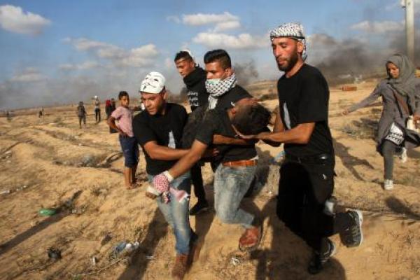 Dalam beberapa hari terakhir, beberapa warga Palestina telah mengadakan protes di Jalur Gaza dan Israel. Pada sore hari tanggal 23, puluhan orang Palestina membakar ban dekat pagar isolasi di perbatasan dengan Israel di sisi timur Jalur Gaza, menerbangkan layang-layang dan balon dengan bahan-bahan yang mudah terbakar ke Israel.