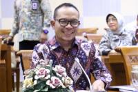 Menaker Jamin Investasi Indonesia Menguntungkan