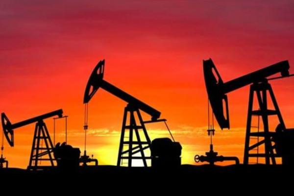 Arab Saudi meningkatkan produksi minyak mentah mereka pada Juni lebih dari 400.000 barel per hari (bpd).