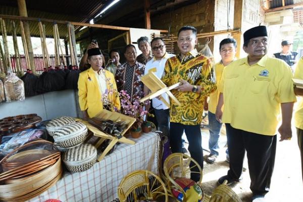 Ketua DPR RI Bambang Soesatyo (Bamsoet) menegaskan pengembangan home industry merupakan salah satu prioritas perjuangannya di DPR RI.