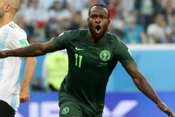 Moses mencetak gol terakhir Nigeria di Piala Dunia 2018 di Rusia lewat penalti dalam kekalahan 2-1 dari Argentina yang menyebabkan timnya tersingkir dari kompetisi di babak grup.