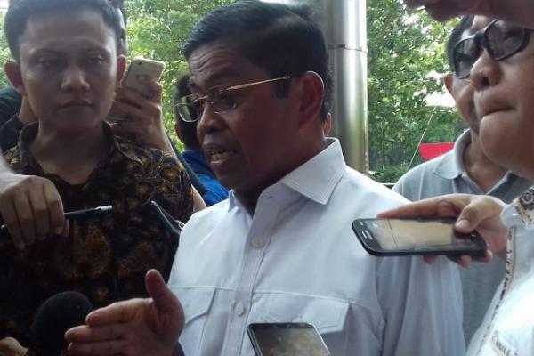 Mantan Menteri Sosial (Mensos) Idrus Marham diperiksa penyidik Komisi Pemberantasan Korupsi (KPK) sebagai tersangka kasus suap proyek pembangunan PLTU Riau-1.