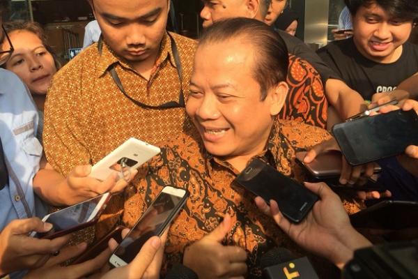 Wakil Ketua DPR Taufik Kurniawan mendatangi Gedung KPK guna menjalani pemeriksaan sebagai tersangka kasus suap pengurusan DAK Kabupaten Kebumen tahun anggaran 2016.