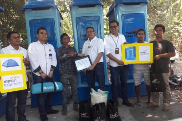 Pembiayaan perkereditan kendaraan bermotor, Mandiri Tunas Finance datang langsung dan memberikan apa yang dibutuhkan korban gempa Lombok.