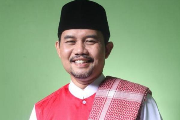 Kader Muhammadiyah kecewa berat karena nama pendiri Muhammadiyah KH. Ahmad Dahlan dicatut untuk kepentingan politik. Dalam hal ini ada pembuatan meme yang mengaitkan bencana alam dengan pemerintahan Jokowi.