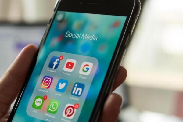 Aliansi Jurnalis Independen menyatakan sikap mendesak pemerintah segera mencabut kebijakan pembatasan akses media sosial.
