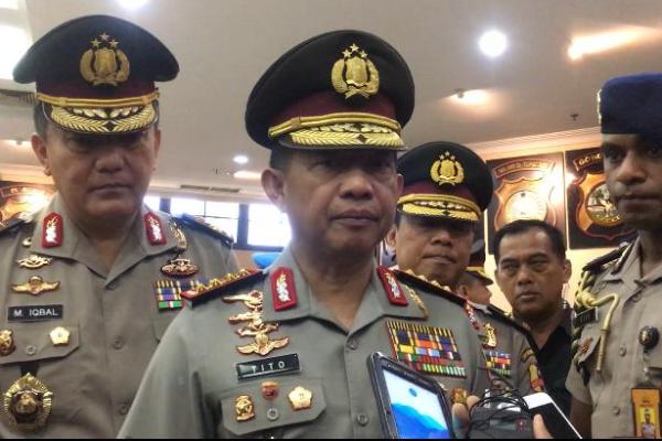 Kapolri Jendral Tito Karnavian memberikan keterangan terkait aksi rusuh sekelompok berkaos hitam di May Day yang terjadi di Bandung, Jawa Barat.