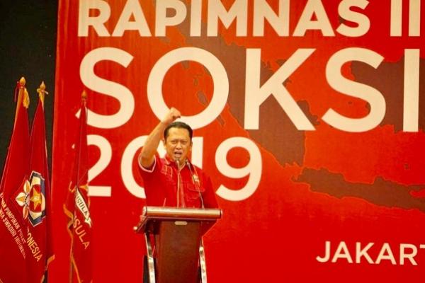Organisasi pendiri Partai Golkar, Sentral Organisasi Swadiri Indonesia (SOKSI), dengan solid dan tegas menyatakan dukungan sekaligus dorongan kepada Ketua MPR RI Bambang Soesatyo (Bamsoet) untuk maju menjadi Ketua Umum Partai Golkar.