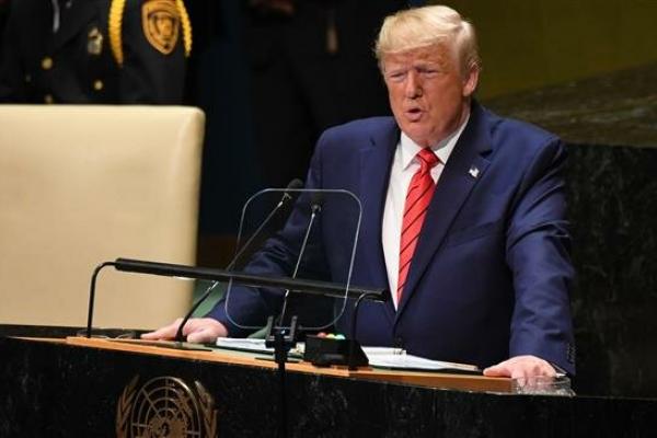 Trump mengundang para pemimpin ASEAN untuk menghadiri KTT khusus di AS tahun depan setelah melewatkan pertemuan yang sedang berlangsung di Bangkok.