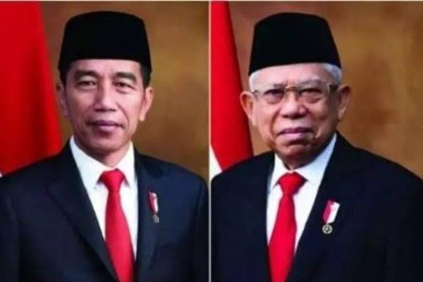 Jokowi dan Ma`ruf Amin resmi menjabat sebagai presiden dan wakil presiden periode 2019-2024 setelah mengucapkan sumpah jabatan dalam sidang paripurna MPR RI, di Gedung MPR/DPR, Jakarta, Minggu (20/10).