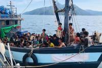 Malaysia Tangkapi Ratusan Pengungsi Rohingya