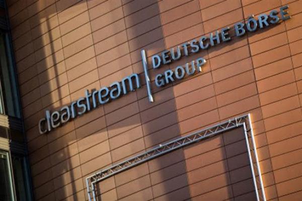 Sorang hakim distrik Luksemburg sudah memblokir transfer dana dan memutuskan, Clearstream akan dikenakan denda harian sebesar USD1,09 juta jika memindahkan dana tersebut.