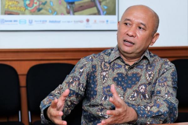 “Kami akan segera menindaklanjuti perintah Presiden Jokowi untuk memitigasi dampak Covid-19 terhadap para pelaku koperasi dan UMKM,” kata Menteri Teten