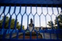 Takut Dirobohkan Demonstran, Meksiko Pindahkan Patung Christopher Columbus