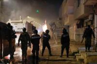 Pemuda Tunisia Bentrok Dengan Polisi Setelah Peringatan Revolusi