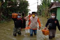 Terjun ke Lokasi Banjir, Wahib Afkar: Keselamatan Manusia Adalah Skala Prioritas