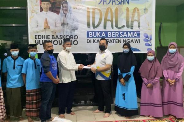 Yayasan Idalia melakukan gerakan sosial berupa acara buka bersama dan penyaluran sejumlah bantuan kepada anak yatim dan masyarakat kurang mampu. 