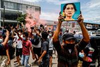 Junta Myanmar Pindahkan Sidang Suu Kyi ke Penjara tanpa Penjelasan