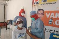 PKS Jadi Parpol Pertama Gelar Vaksinasi di Kota Tangsel
