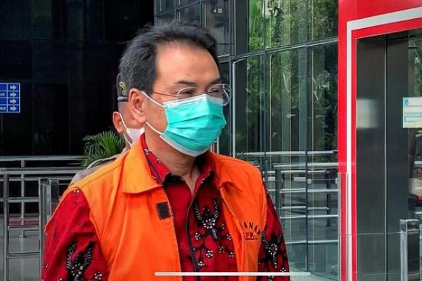 Azis bakal menjalani pidana selama 3 tahun 6 bulan penjara sesuai putusan Pengadilan Tipikor Jakarta 