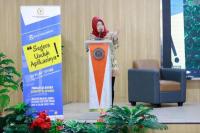 Siti Fauziah: Tak Hanya Ajarkan Ilmu, Guru Bentuk Karakter Anak Didik
