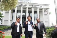 Senator Fachrul dan Bustami Zainudin Daftarkan Gugatan PT Nol Persen ke MK
