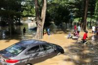Sudah Delapan Warga Tewas akibat Banjir Malaysia