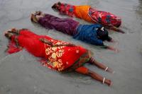 India Khawatir Ritual Mandi Suci Jadi Bencana Covid-19