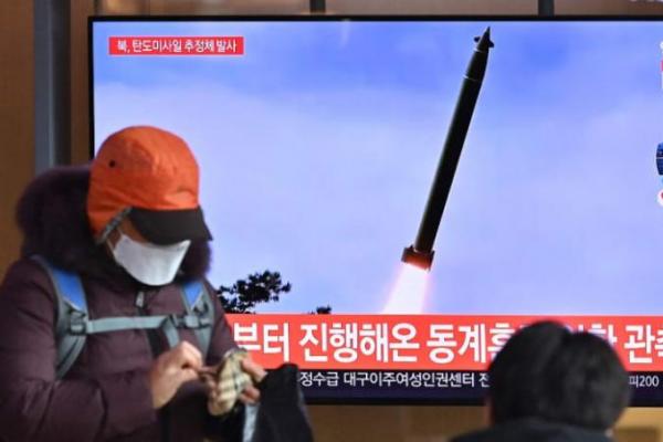 Badan, yang mengatur penerbangan komersial dan swasta, tidak secara langsung menghubungkan penutupan itu dengan rudal Korea Utara.