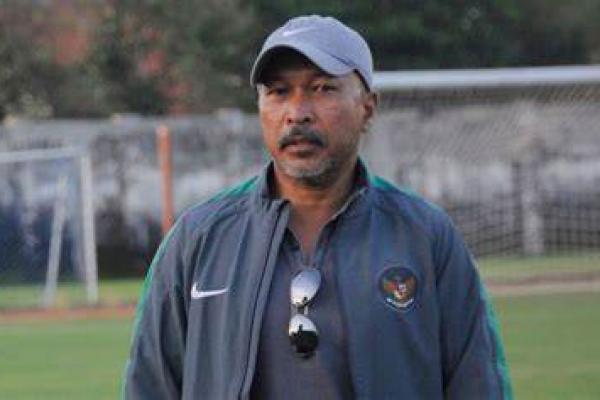 Fakhri Husaini Ditunjuk jadi Pelatih Borneo FC