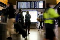CDC Desak Orang AS Hindari Perjalanan ke Hong Kong dan Selandia Baru