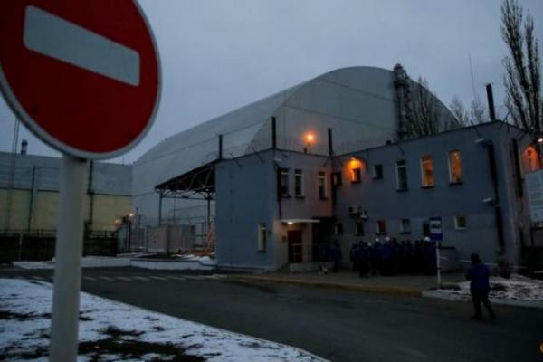 Pasukan Rusia juga telah mundur dari kota terdekat Slavutych, tempat para pekerja di Chernobyl tinggal, kata perusahaan itu.
