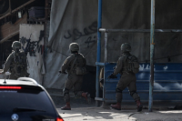 Israel Lancarkan Serangan Baru di Tepi Barat, 10 Orang Terluka 