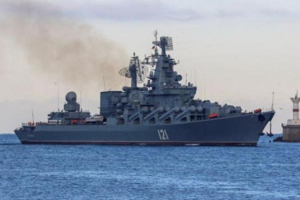Moskow adalah kapal besar kedua yang diketahui mengalami kerusakan serius sejak dimulainya perang. Bulan lalu, Ukraina mengatakan telah menghancurkan kapal pendukung pendaratan, Orsk, di Laut Azov yang lebih kecil.