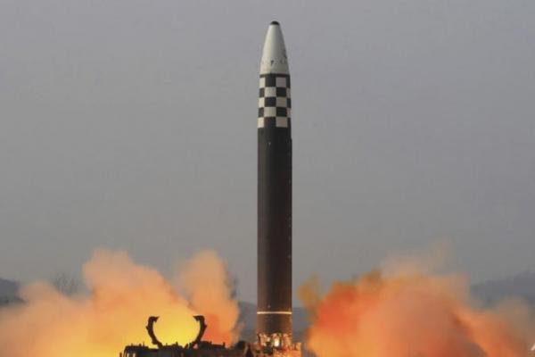 Korea Utara dapat lakukan uji coba nuklir kapan saja.