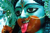 Poster Film Dewi Kali Merokok Bikin Heboh di India