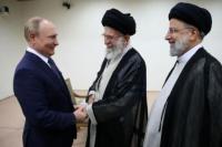 Khamenei ke Putin: NATO Akhirnya akan Memulai Perang Ukraina